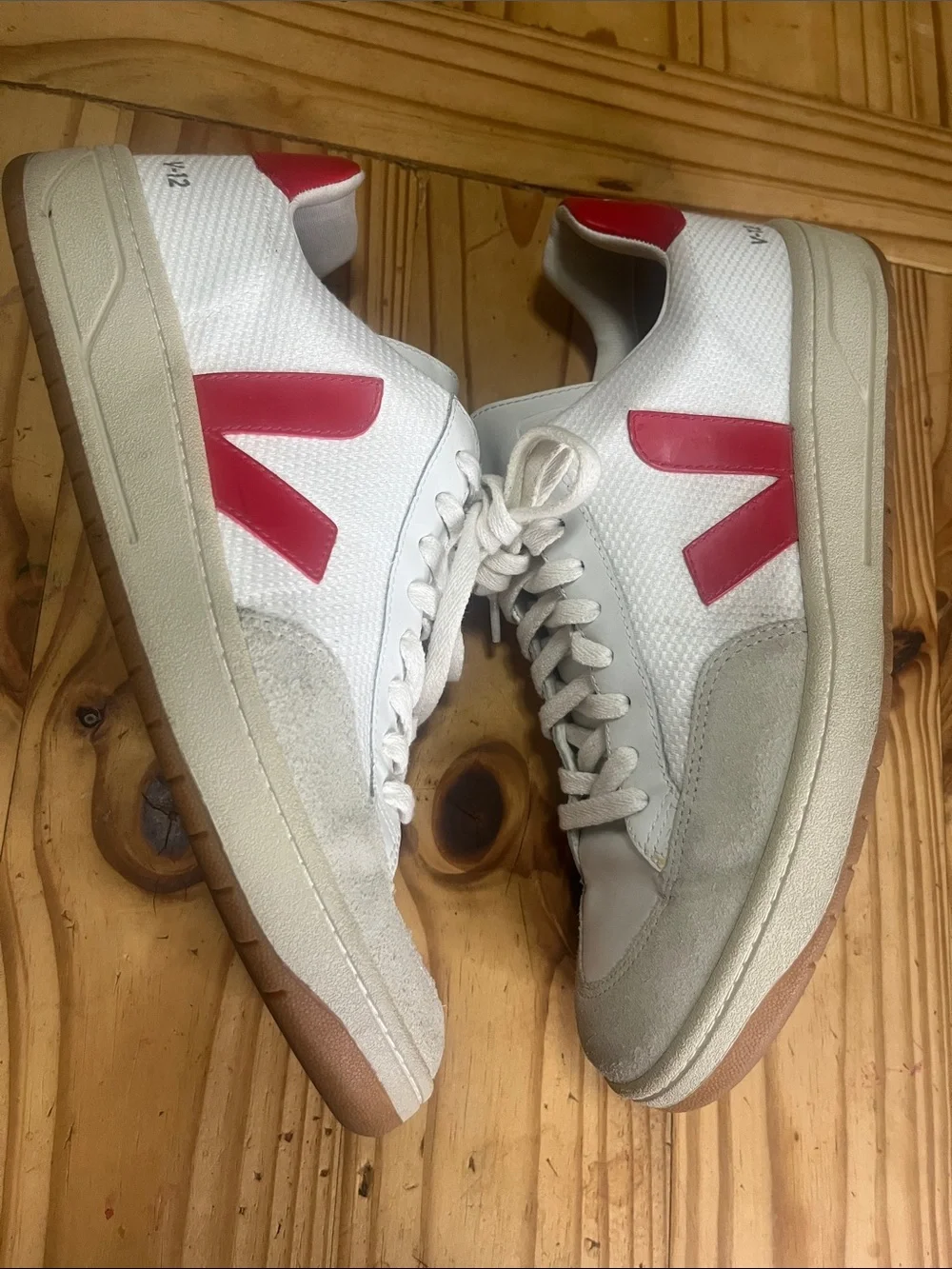 Veja V-12 Bmesh White/Pekin Sneakers with Red V Logo